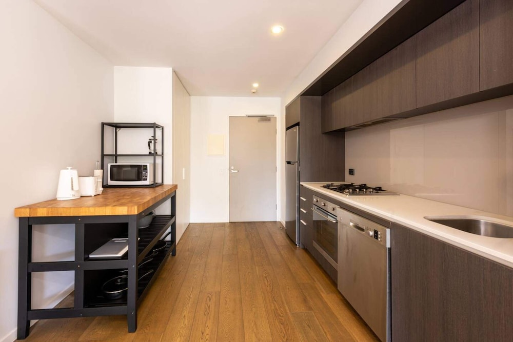 Basic Apartment photo 3