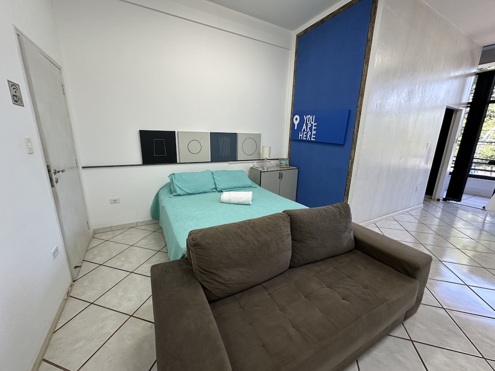 Apartment photo 2
