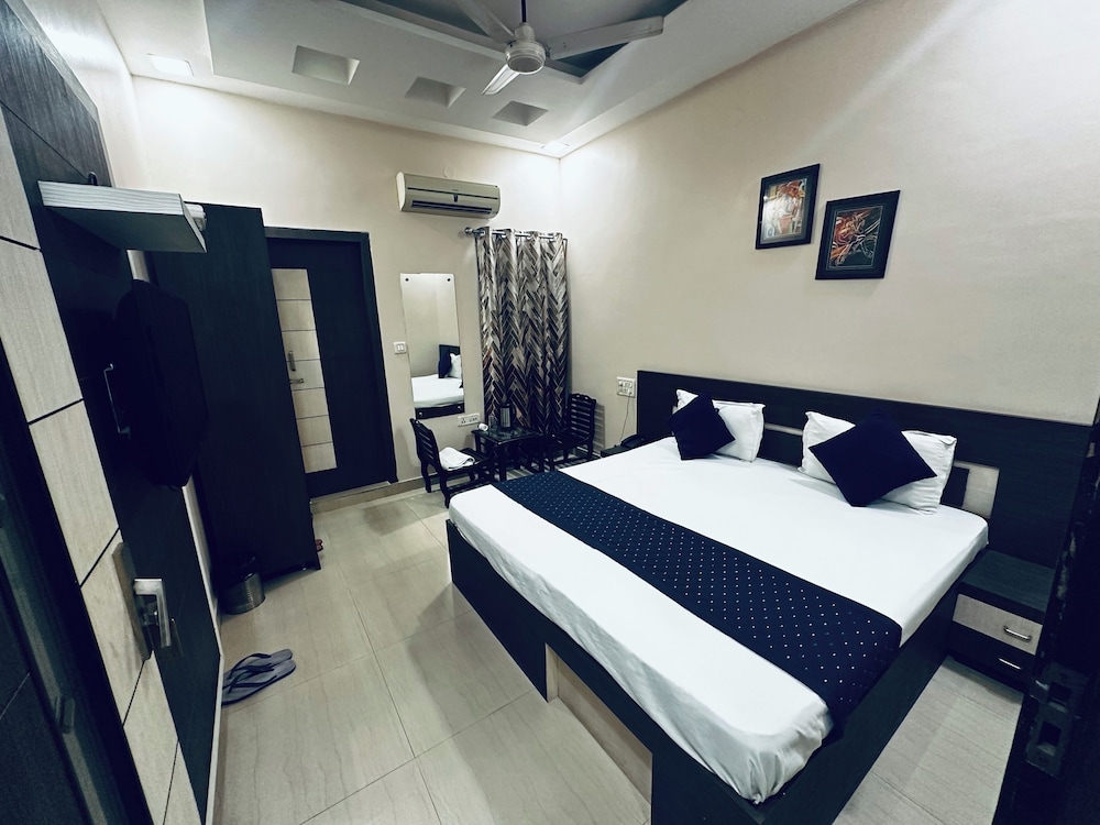 Deluxe Double Room photo 3