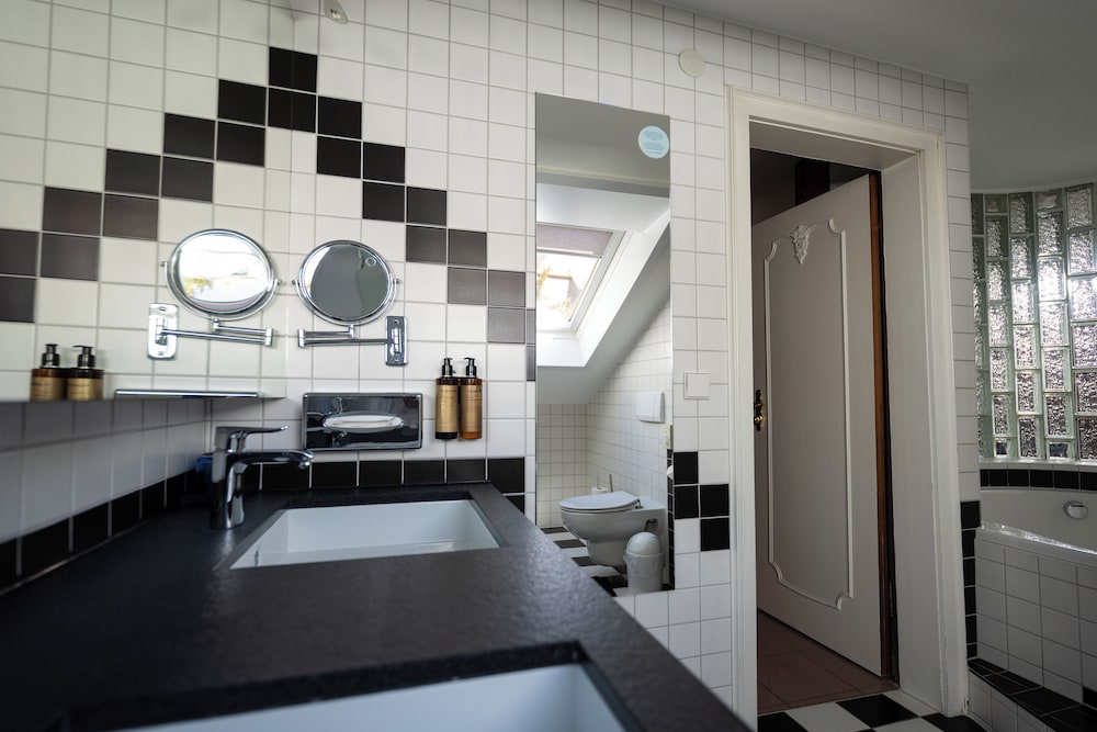 Suite, 2 Double Beds (Cozy Sitting Corner) photo 1