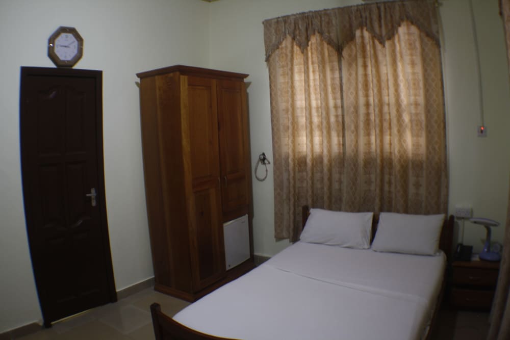 Standard Room photo 2