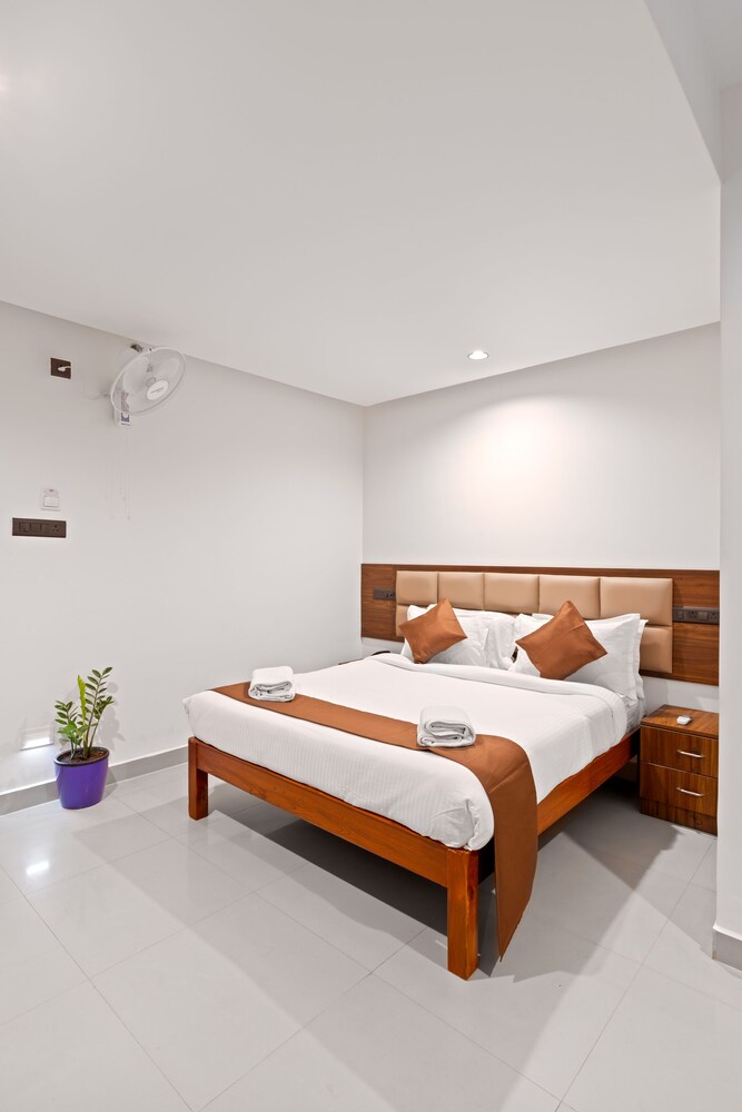 Deluxe Room - Photo 1