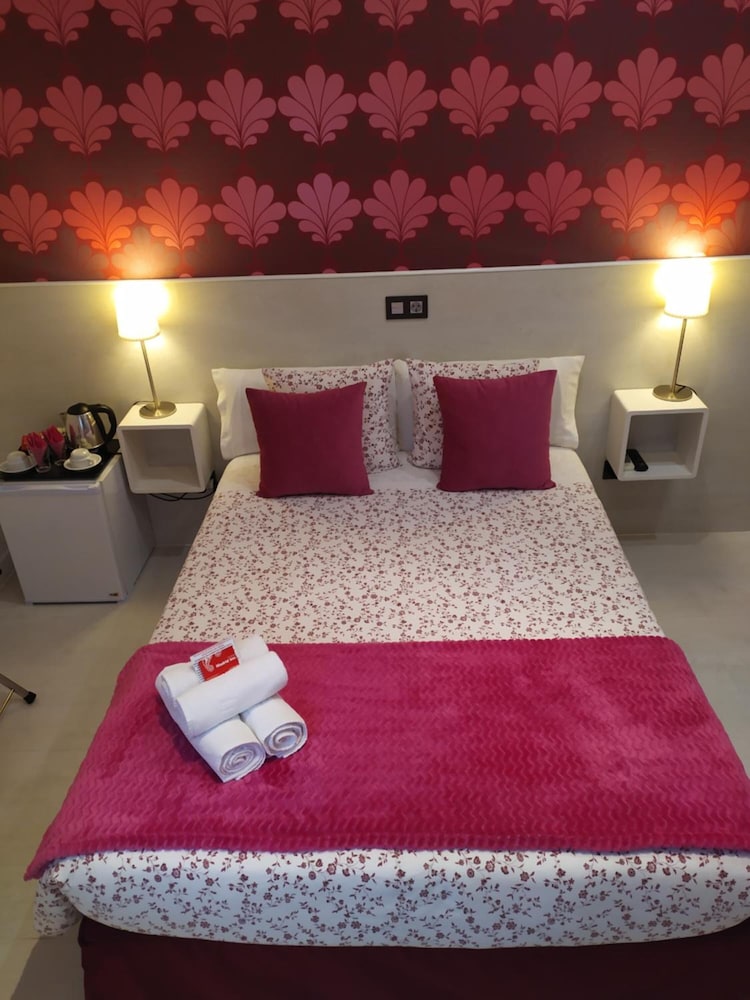 Superior Double Room, Private Bathroom (1.35 bed) photo 2