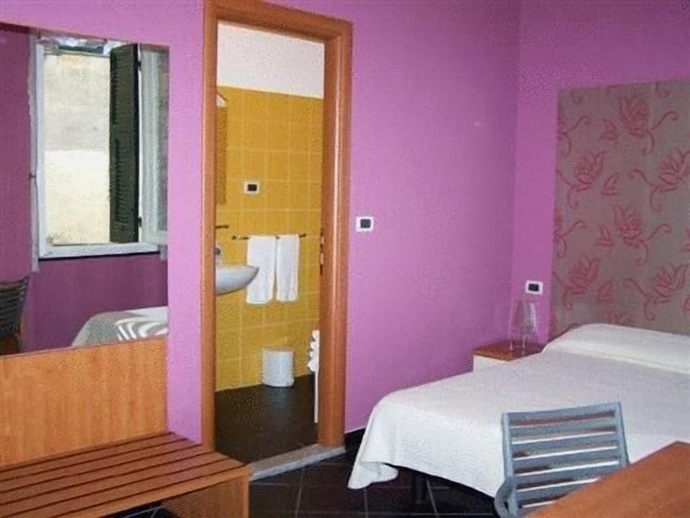 Triple Room photo 3
