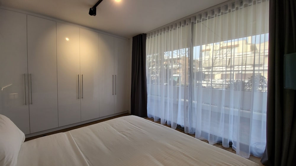 Deluxe Apartment, 2 Bedrooms, Balcony (B1) photo 3