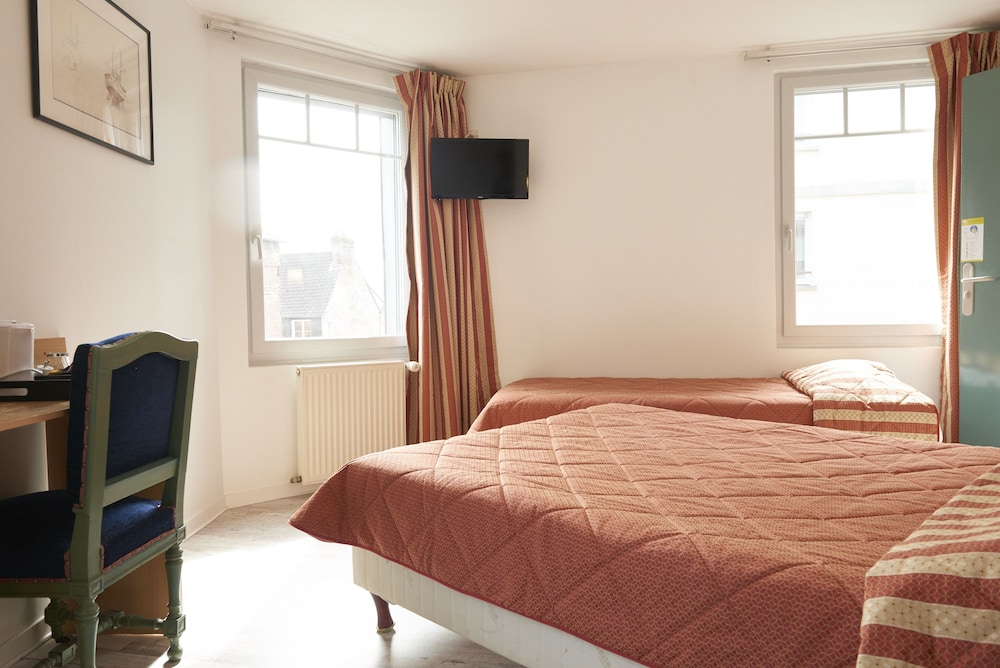 Triple Room, Multiple Beds, Non Smoking photo 1