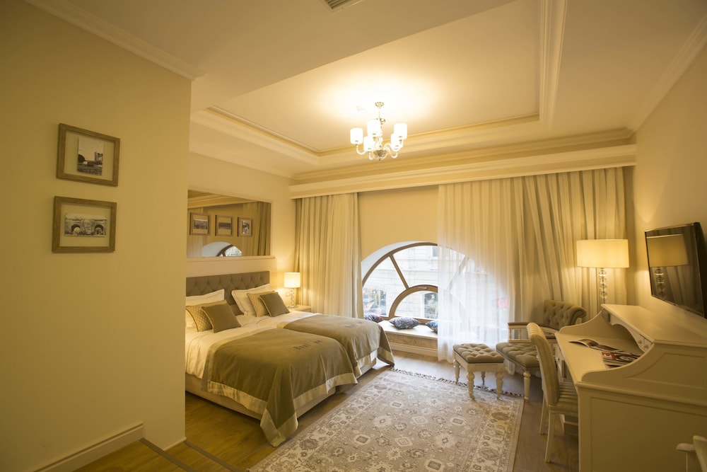 Classic King room photo 3
