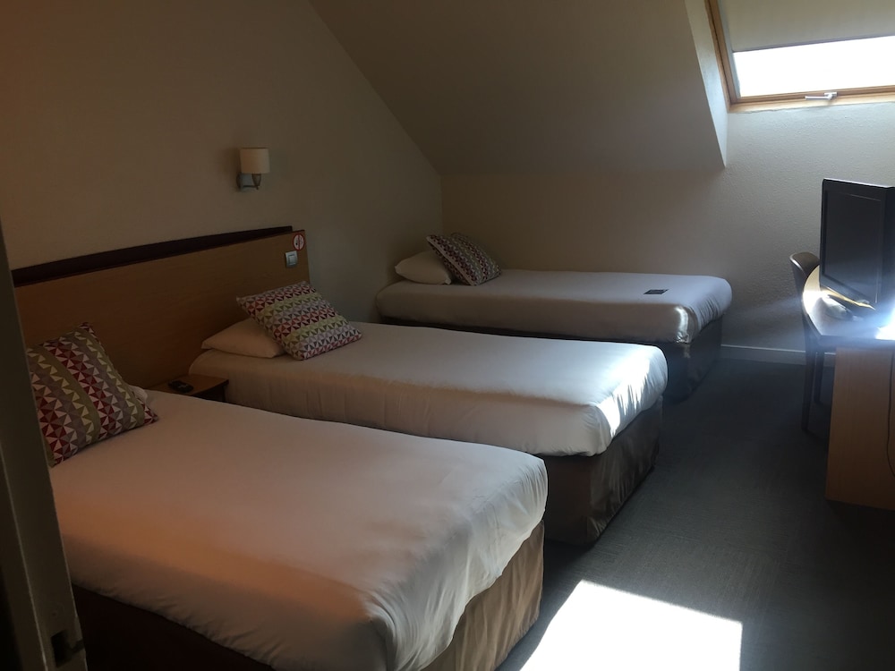 Next Generation, Room, Multiple Beds photo 2
