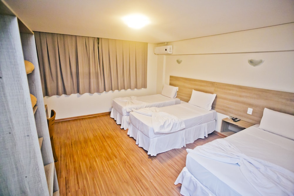 Executive Triple Room, Multiple Beds photo 3