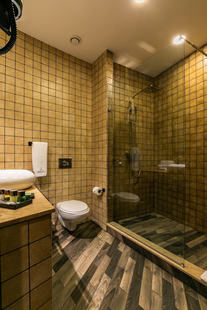 Standard Double Room - Photo 4