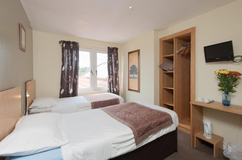Twin Room, Ensuite (Small) - Photo 2
