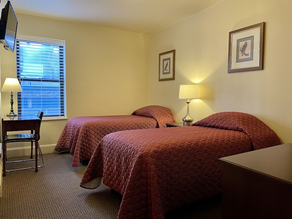 Standard Twin Room, Ensuite photo 1