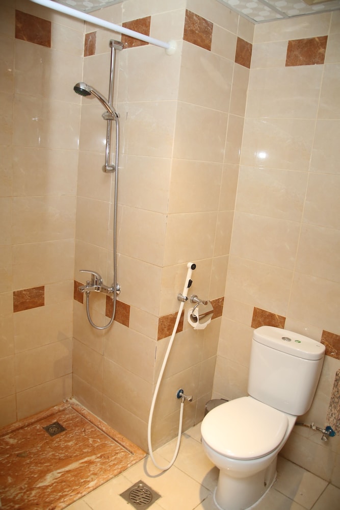 Basic Triple Room - Photo 3