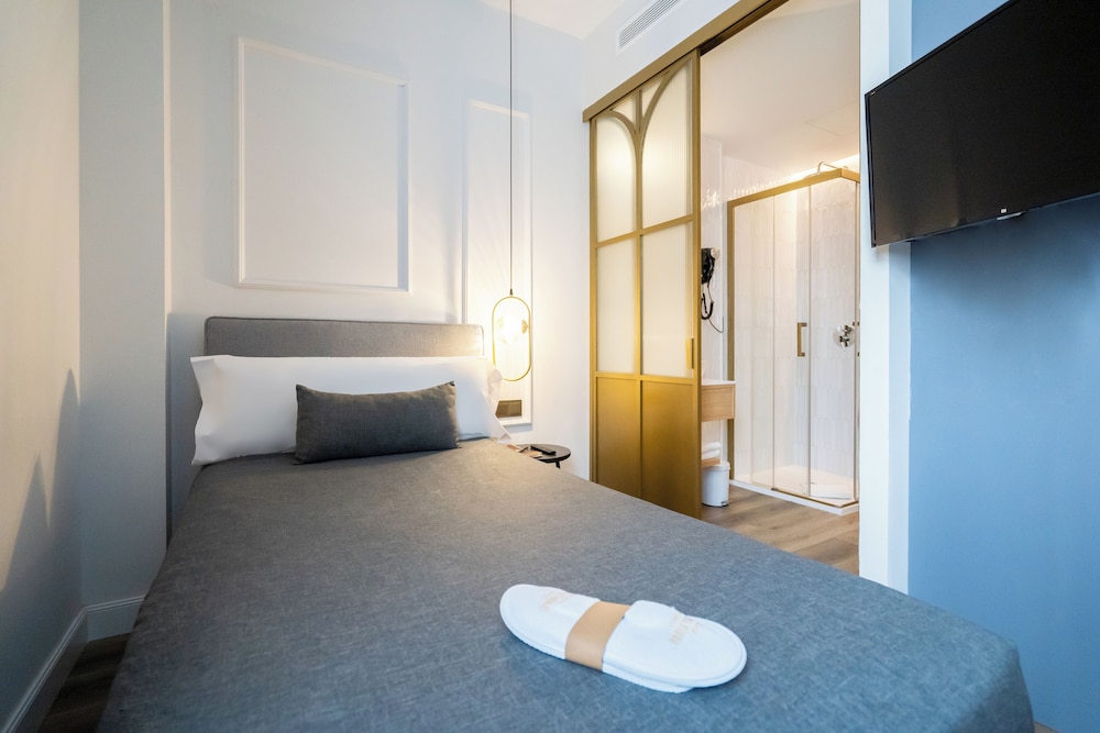 Economy Single Room (in the annex building)