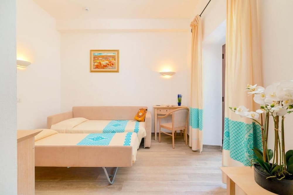 Junior Suite, Park View - Photo 5