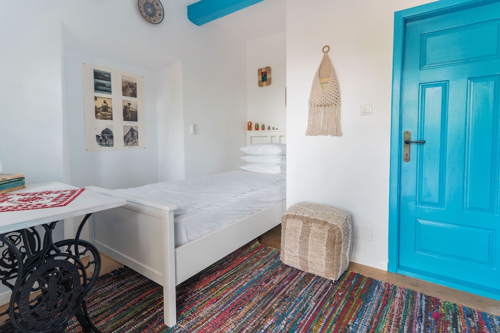 Deluxe Triple Room photo 2