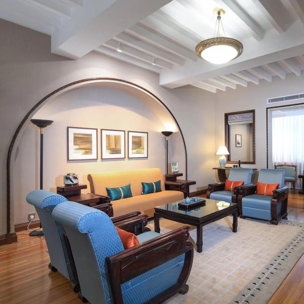 Jin Jiang Suite in Grosvenor House