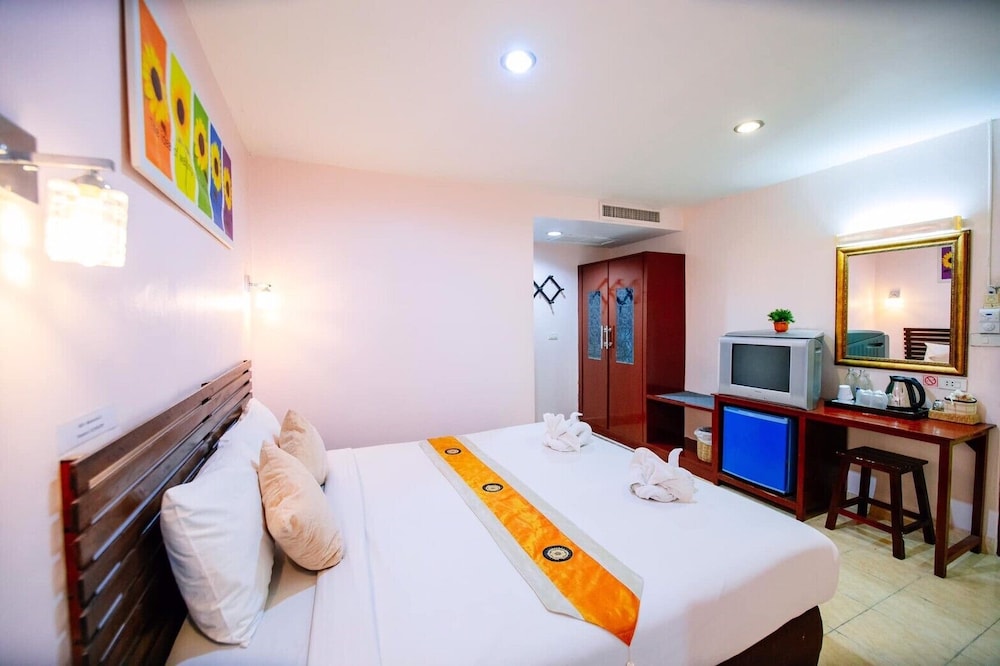 Standard Double Room - Photo 6