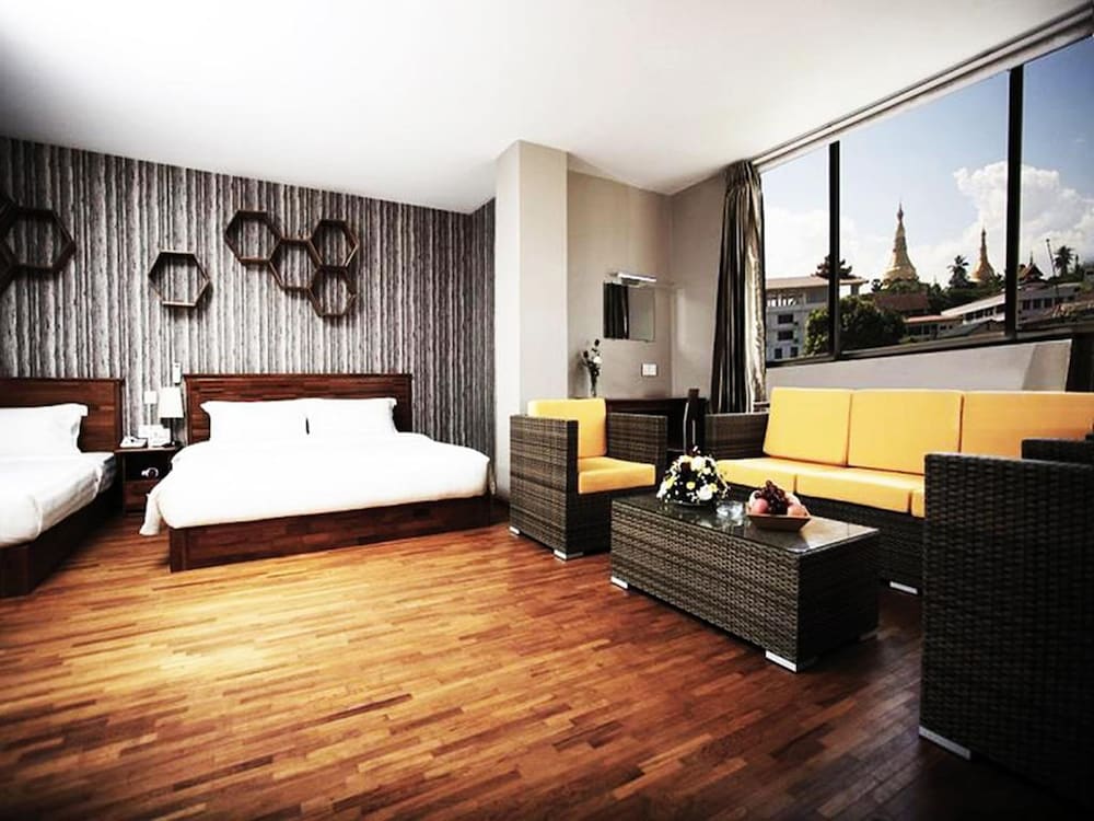 Designer Suite Room photo 1