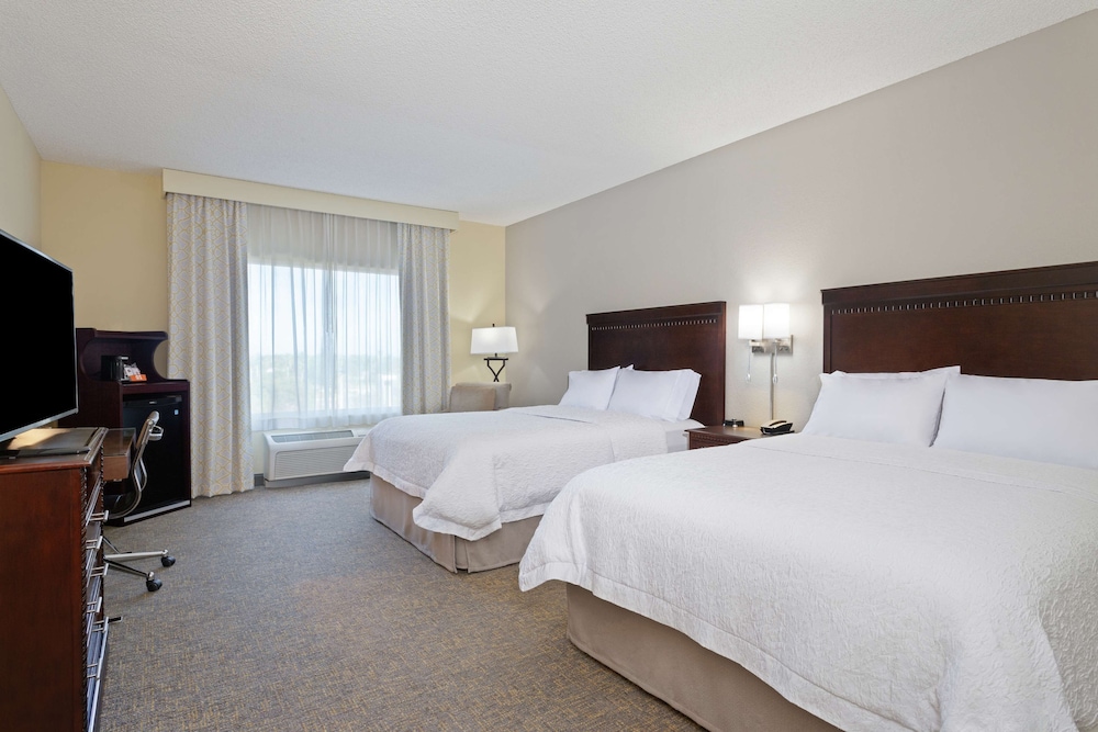Suite, 2 Queen Beds - Photo 4
