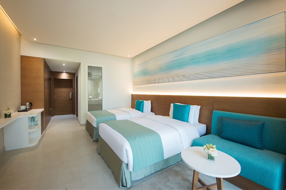 Standard Room, 2 Twin Beds, Accessible, Non Smoking (Sea View)