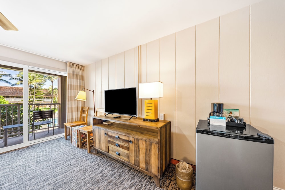 Partial Ocean/pool View (1st - 2nd Upper Floors, Stair Access Only)