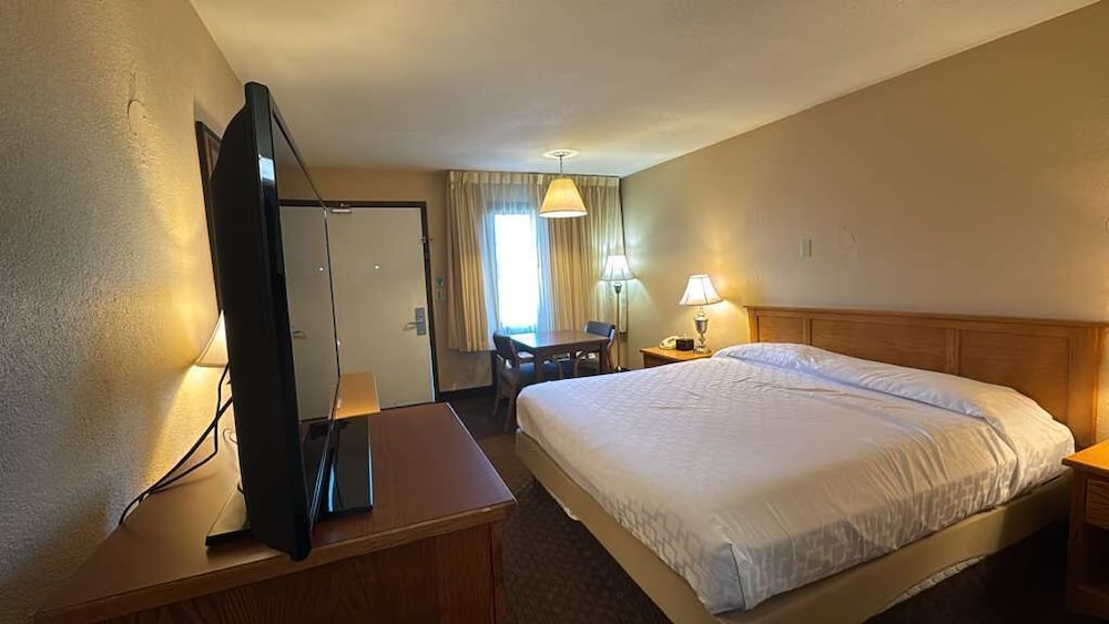 Room, 1 King Bed, Non Smoking