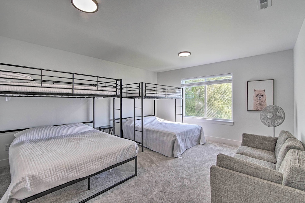 House (4 Bedrooms) photo 2