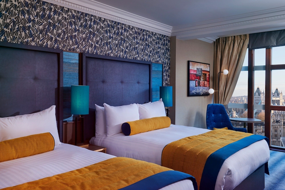 Superior Room (with 2 Queen Beds)