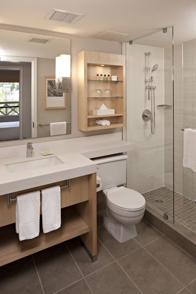 Family Suite, 2 Bedrooms, Balcony - Photo 9