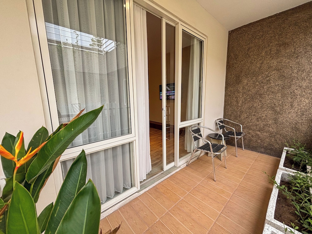 Suite, 1 Bedroom, Balcony - Photo 21