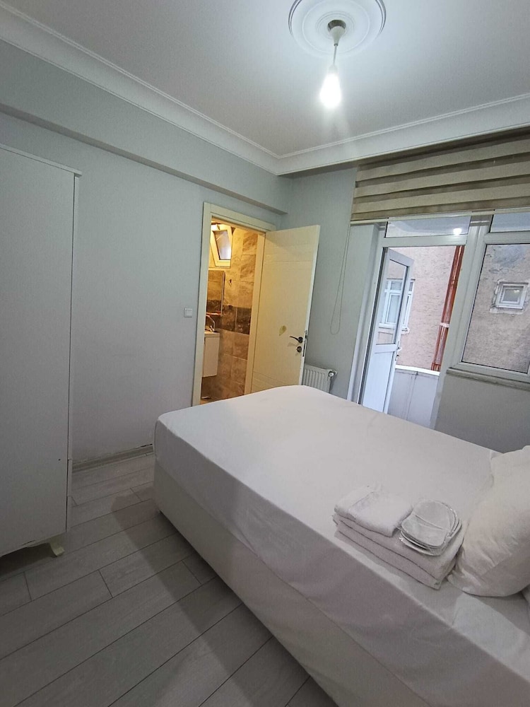Junior Suite, Balcony, City View