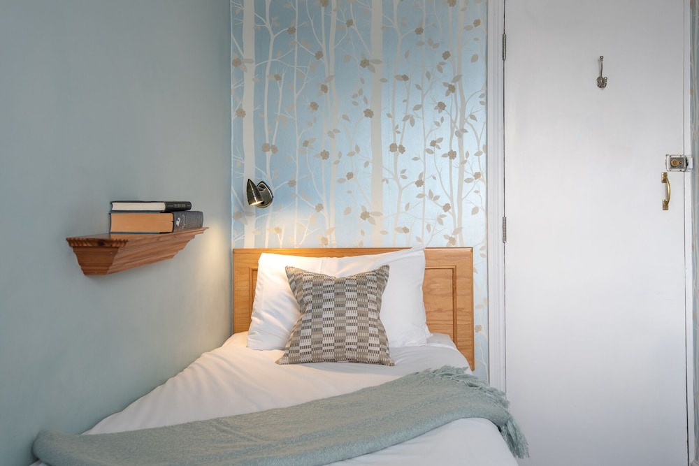 Budget Single Room, Non Ensuite