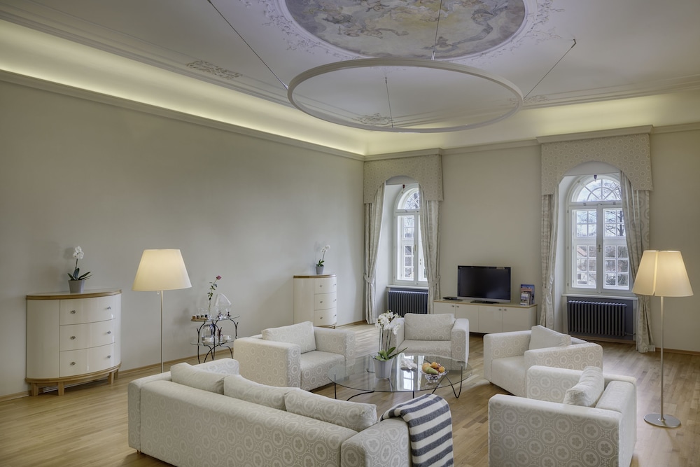 Presidential Suite, Park View photo 1