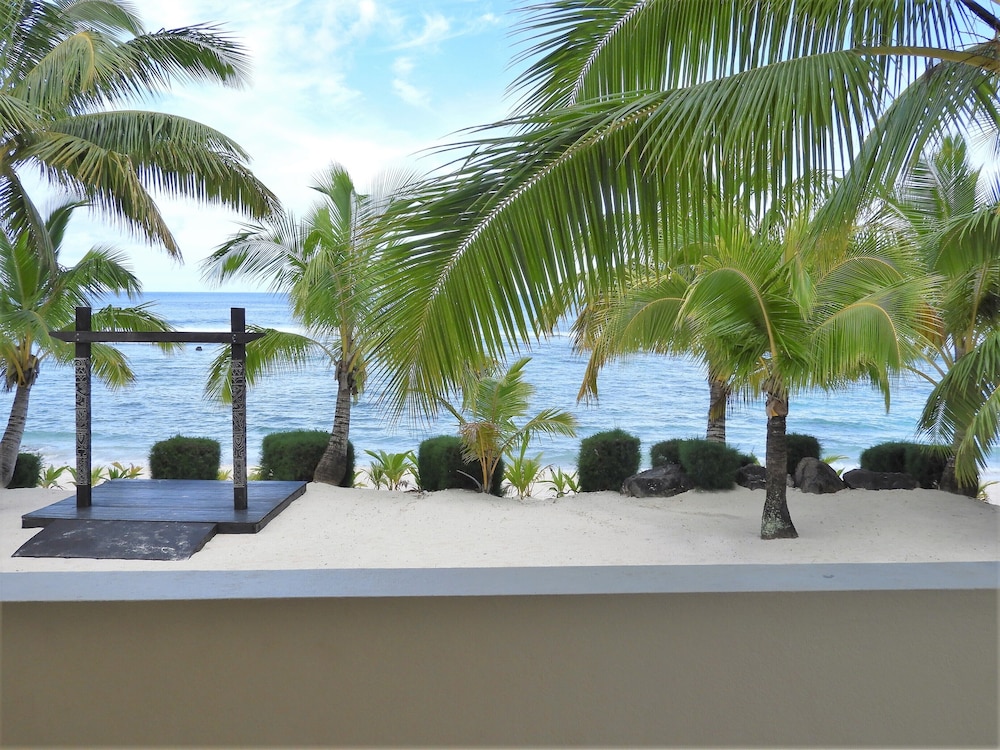3 Bedroom Beachfront Villa - Photo 20