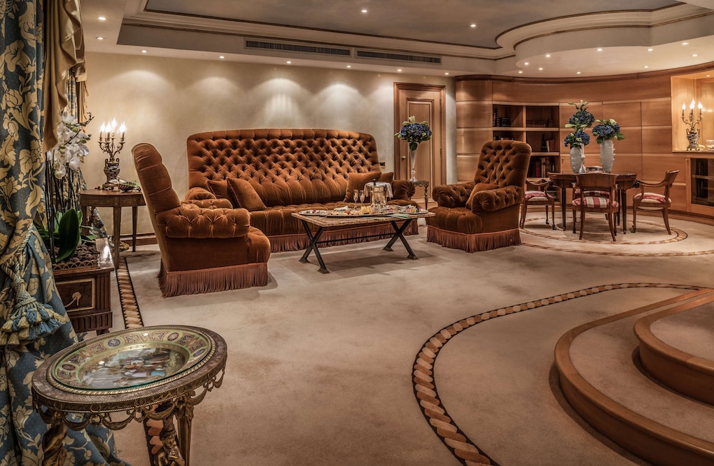 Signature Suite, 1 King Bed (Penthouse Suite, Spa