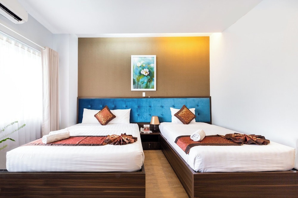 Deluxe Double or Twin Room