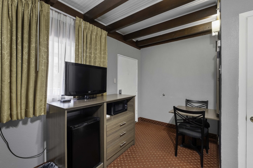 Standard Room, 1 Double Bed photo 2