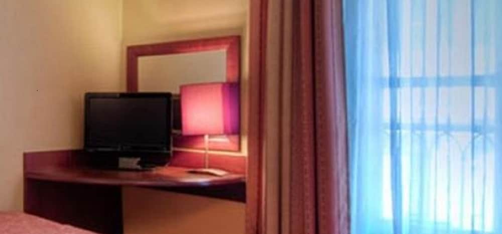 Single Room photo 2