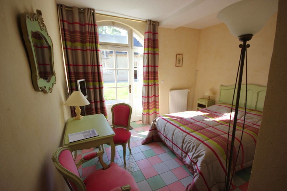 Standard Double Room - Photo 2