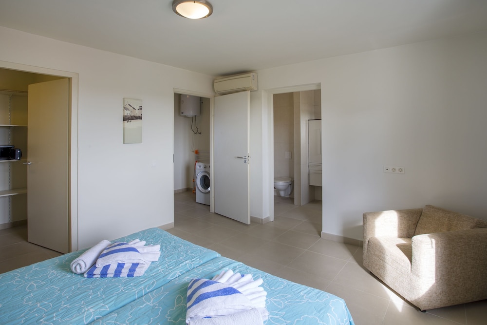 Deluxe Apartment, 3 Bedrooms, Ocean View