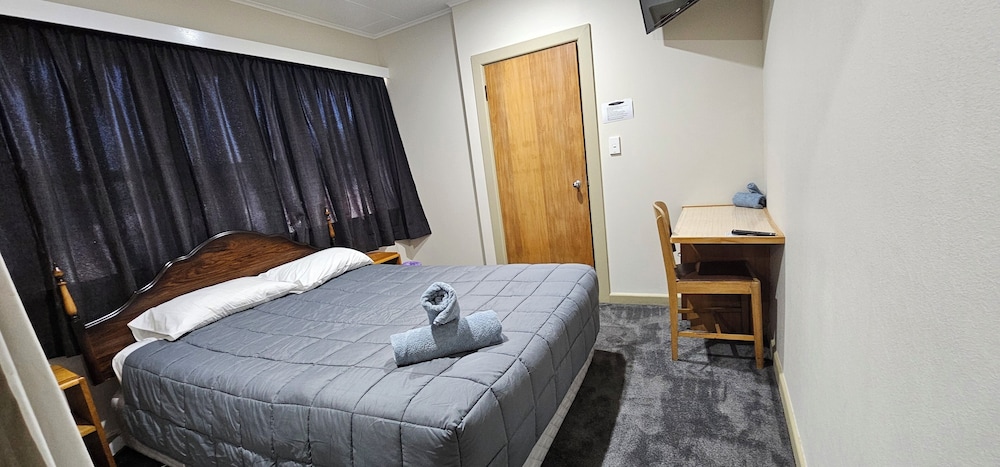 Standard Room, 2 Bedrooms photo 2