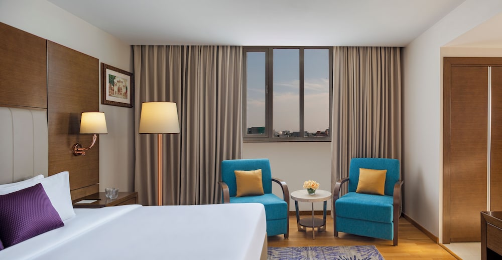 Deluxe Suite - Photo 1