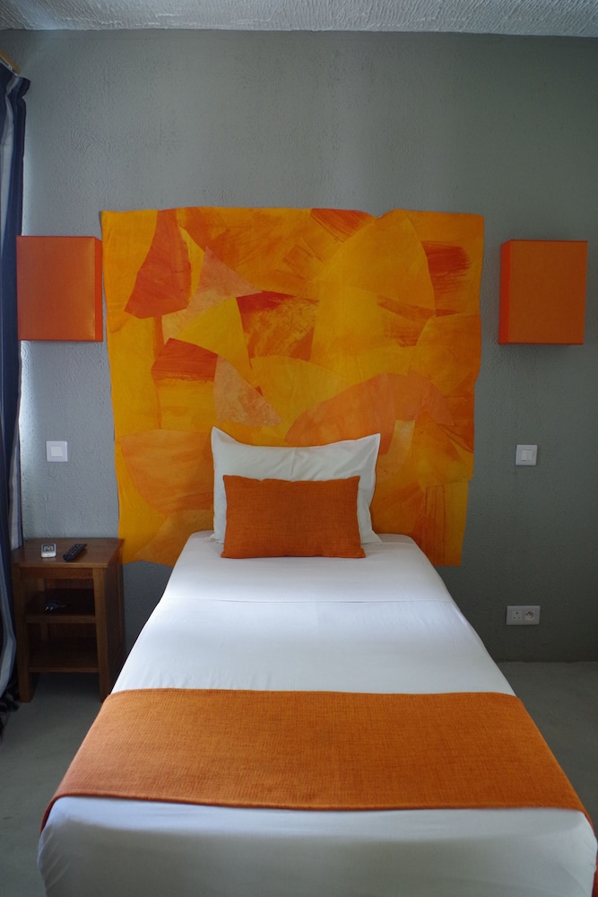 Single Room photo 2