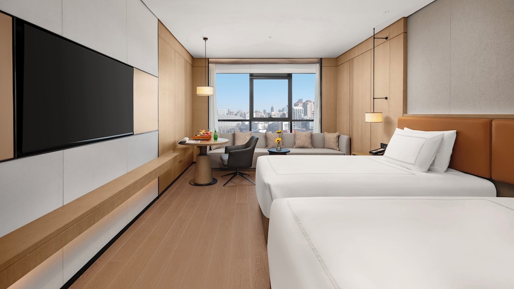Swiss, Room, 2 Twin Beds, City View - Photo 1