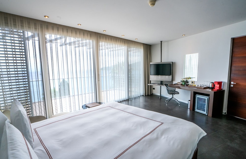 Suite, Sea View photo 3