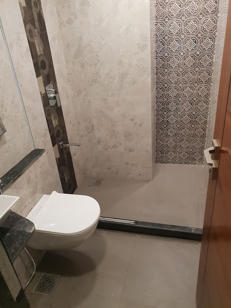 Premium Room - Photo 41