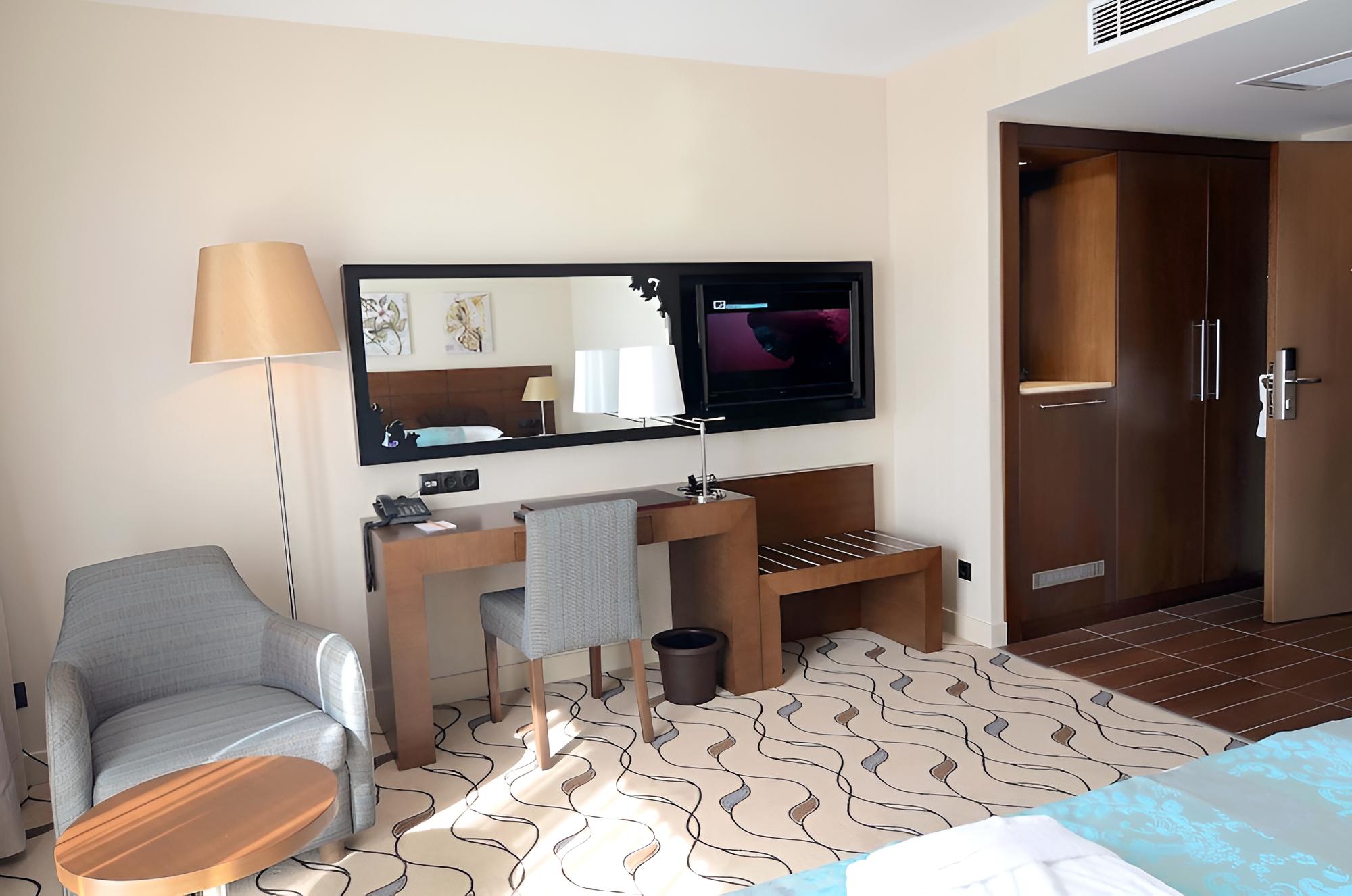Deluxe Double or Twin Room photo 2