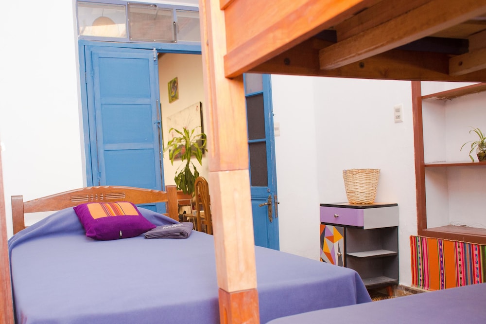 Economy Triple Room, Multiple Beds, Non Smoking photo 3