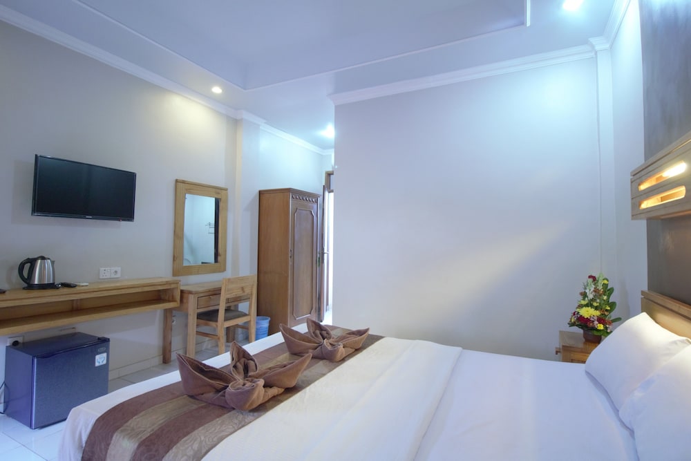 Deluxe Room - Photo 6